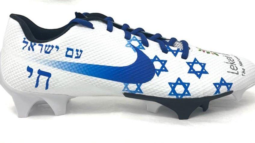 vikings greg joseph to wear i stand with israel cleats during next game