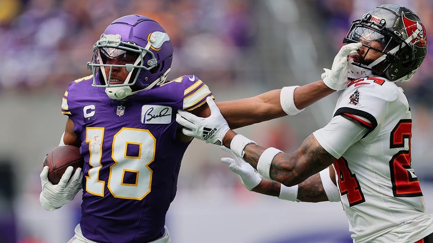 vikings justin jefferson tired of outside noise amid winless start we have a lot more games to go