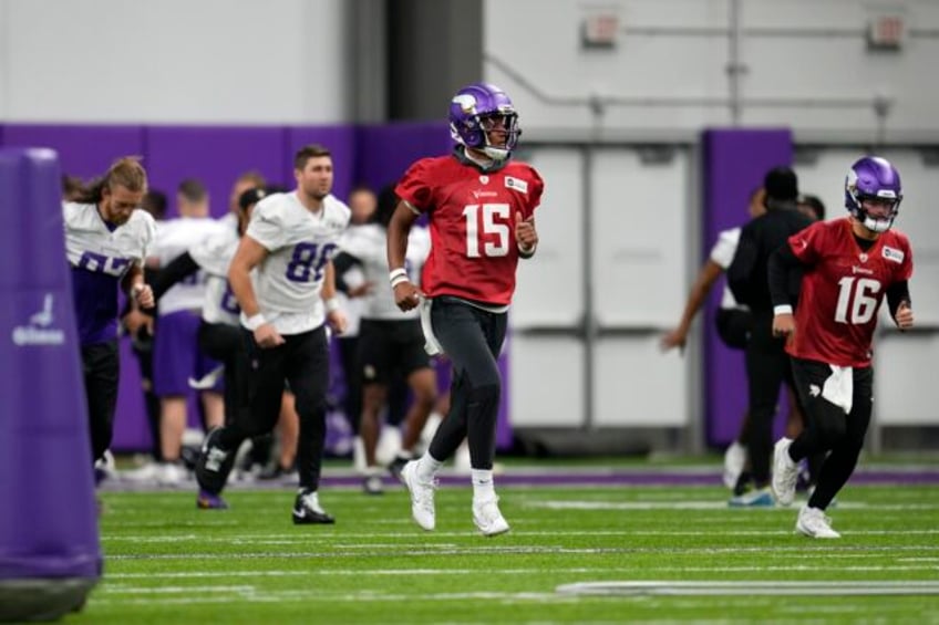 vikings will stick with joshua dobbs at qb after bye week assessment