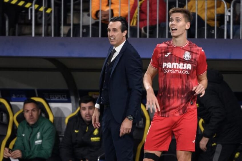 Aston Villa boss Unai Emery has his sights set on a move for Villarreal's Juan Foyth