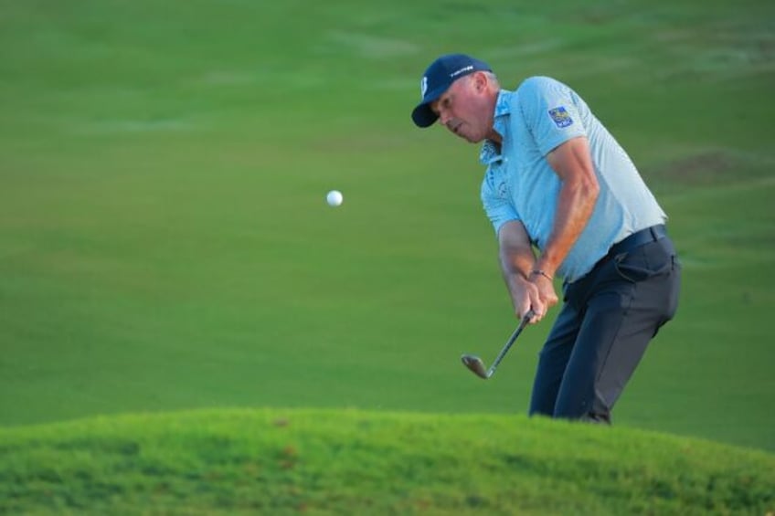 villegas kuchar share lead at pga tour mexico event