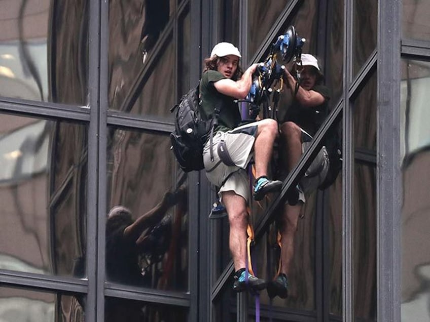 virginia man climbs trump tower with suction cups