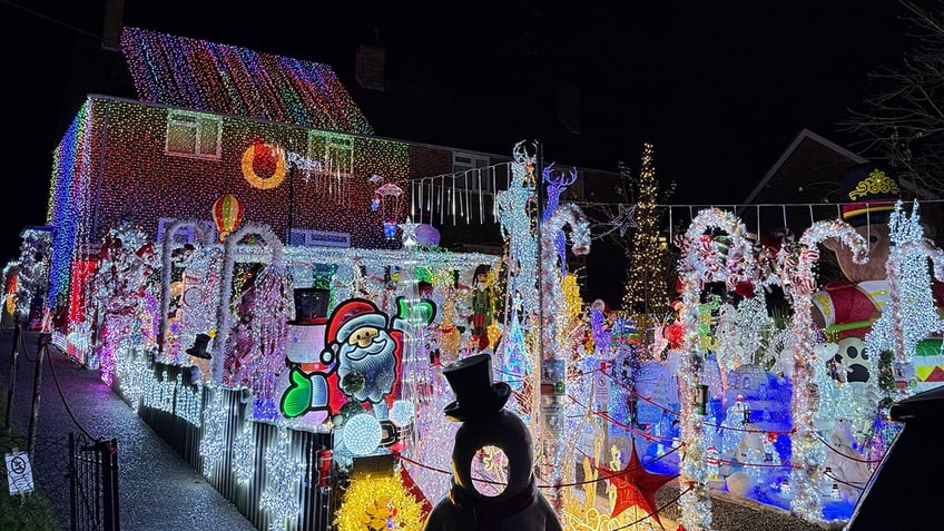 clark family winter wonderland home