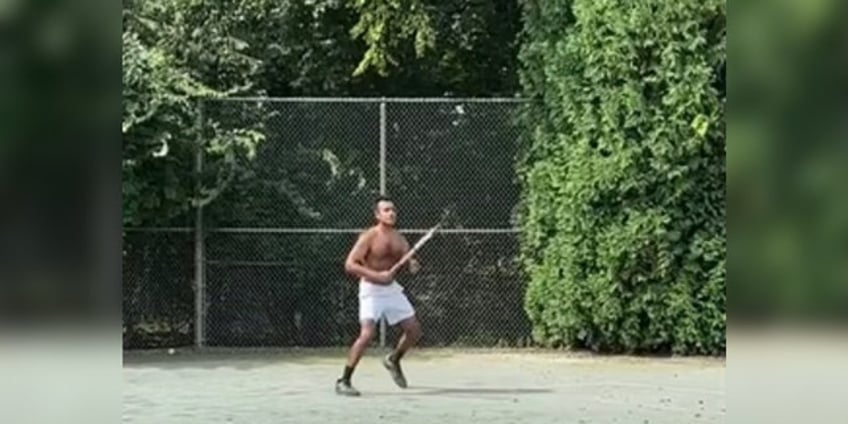 vivek ramaswamy preps for upcoming republican debate with shirtless tennis