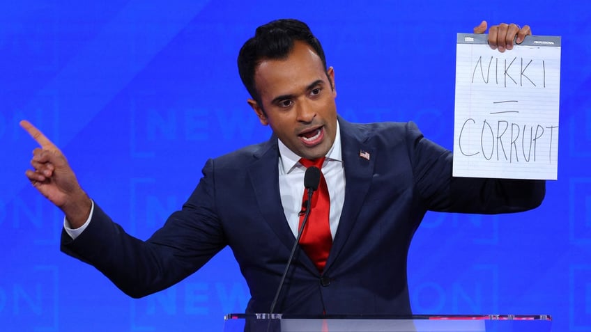 vivek ramaswamys quadruples down on fiery attacks at fourth gop debate calls haley fascist