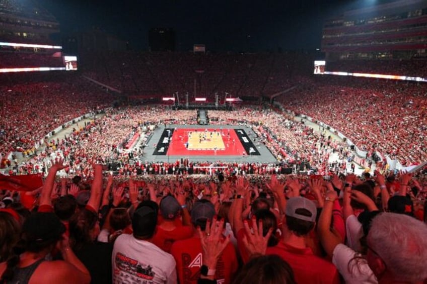 volleyball day in us sets womens sports attendance world record