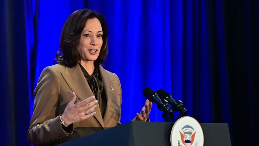 vp kamala harris 2019 jussie smollett defense remains after actors hate crime hoax conviction failed appeal