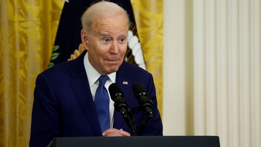 wapo column against biden seeking re election should make white house fear stampede critics say