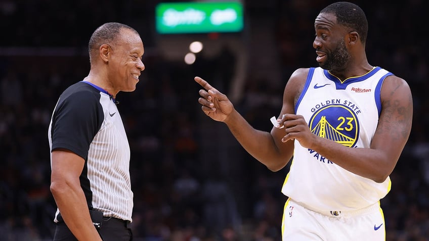 warriors draymond green upset after getting kicked in groin during loss to cavs