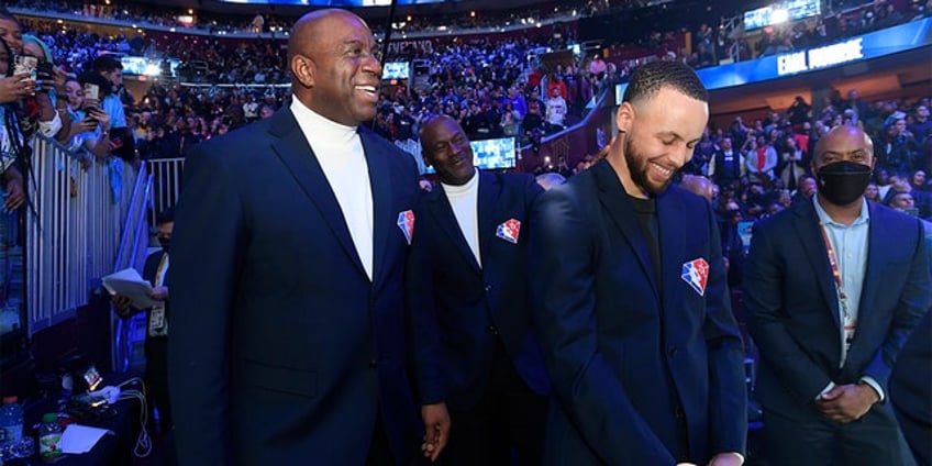 warriors steph curry says hes the best point guard of all time