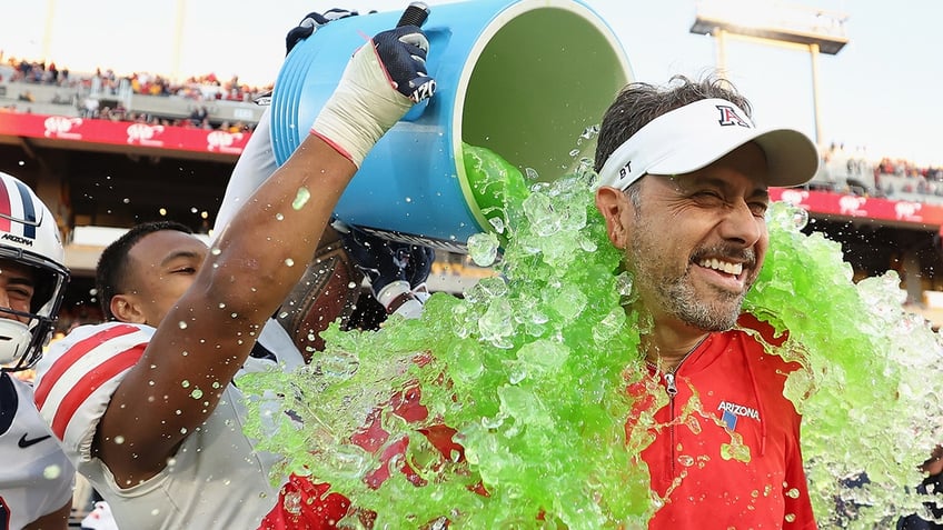 Jedd Fisch gets Powerade bath