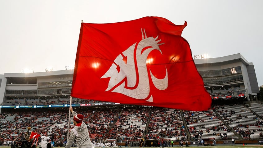 washington state band will play oregon state fight song before top 25 matchup in a fight together