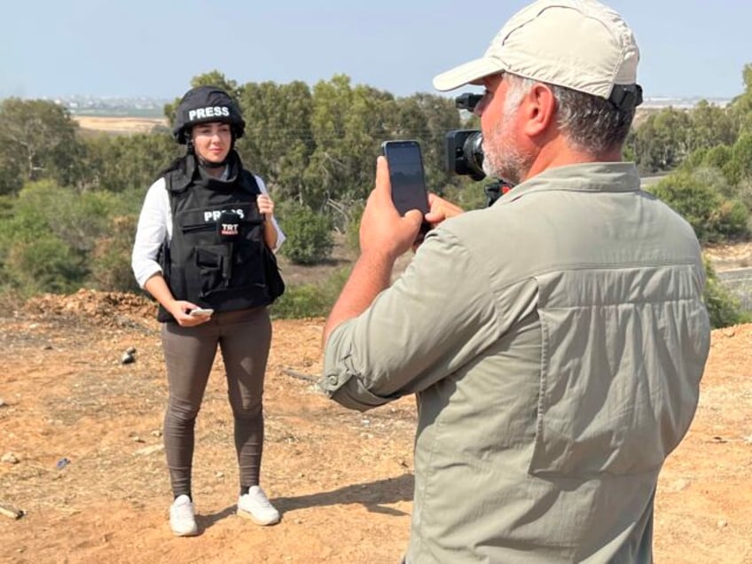 watch airstrikes seen from empty town of sderot israel ruins of police station firefight