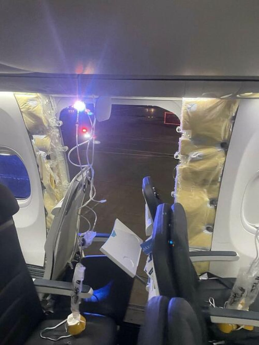 watch alaska airlines 737 max jets emergency door rips off mid flight over portland 