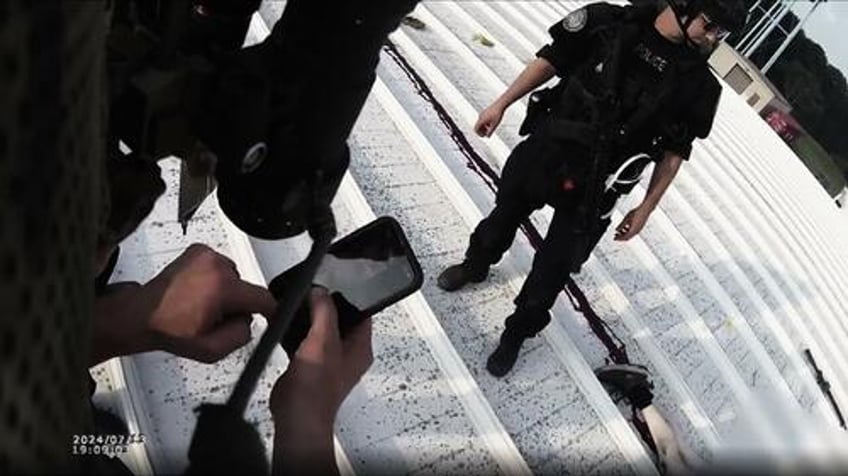 watch bodycam footage of trump shooter on sloped roof released