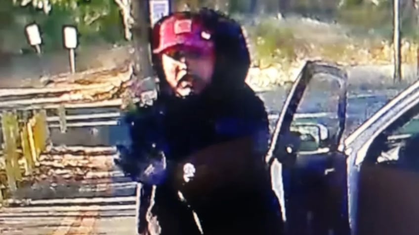 watch california woman escape armed carjackers blocking street youve got to be aware