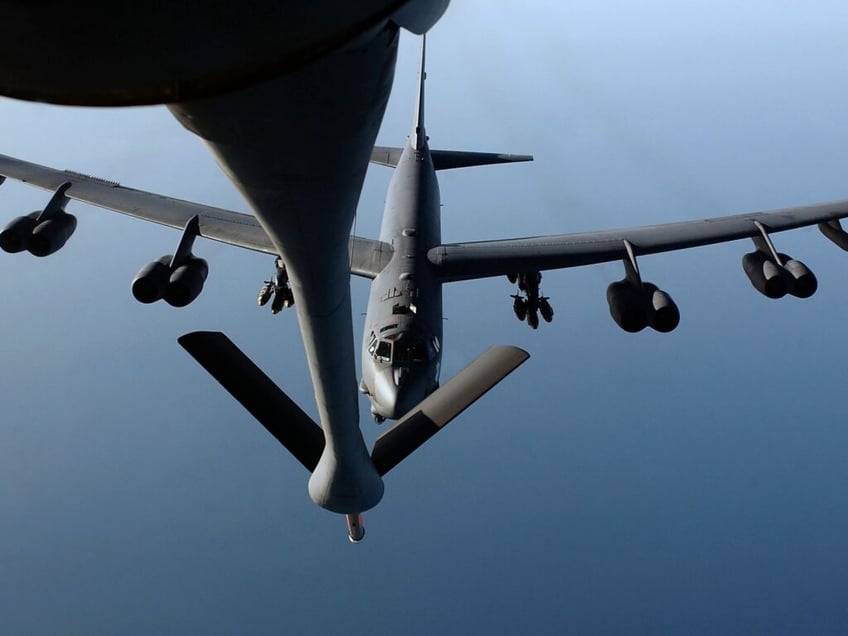 watch chinese fighter jet closes to within 10 feet of us b 52