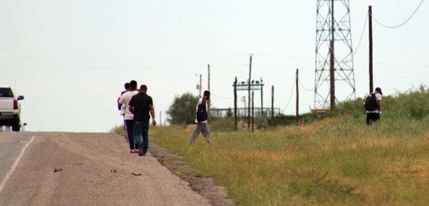 watch church run shelter in texas ejects broke migrants some make 150 mile walk from border