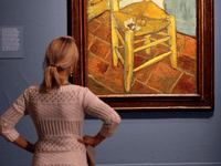 WATCH — ‘Every Museum’s Nightmare’: Squatting Tourist Damages Artist’s ‘Van Gogh’ Chair in Italy