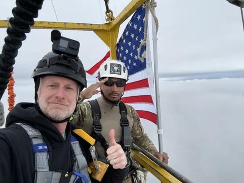 watch fcc chairman brendan carr scales 1800 foot tower