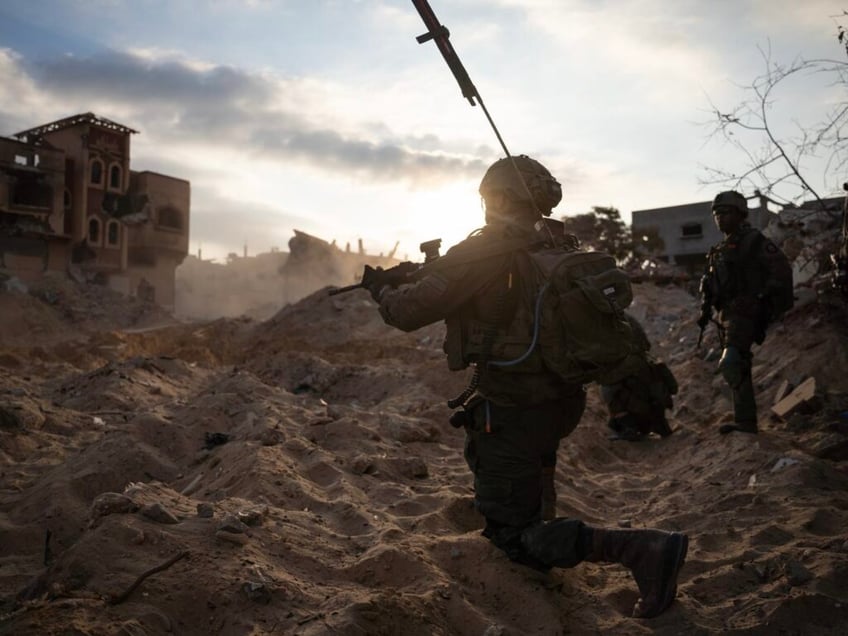 watch idf releases footage of tank firing at yahya sinwar in gaza