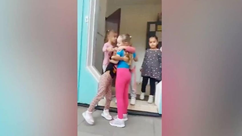 watch israeli girl reunited with classmates in heartwarming scene nearly 2 weeks after hostage release