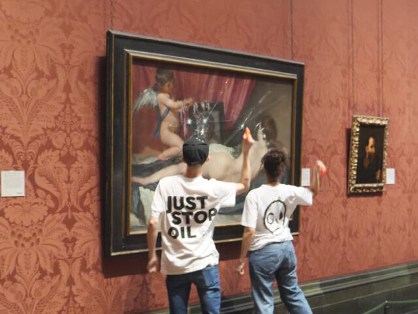 watch just stop oil climate crazies smash glass protecting 17th century painting with hammers