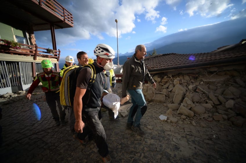 watch major quake devastates italian towns 120 dead thousands homeless