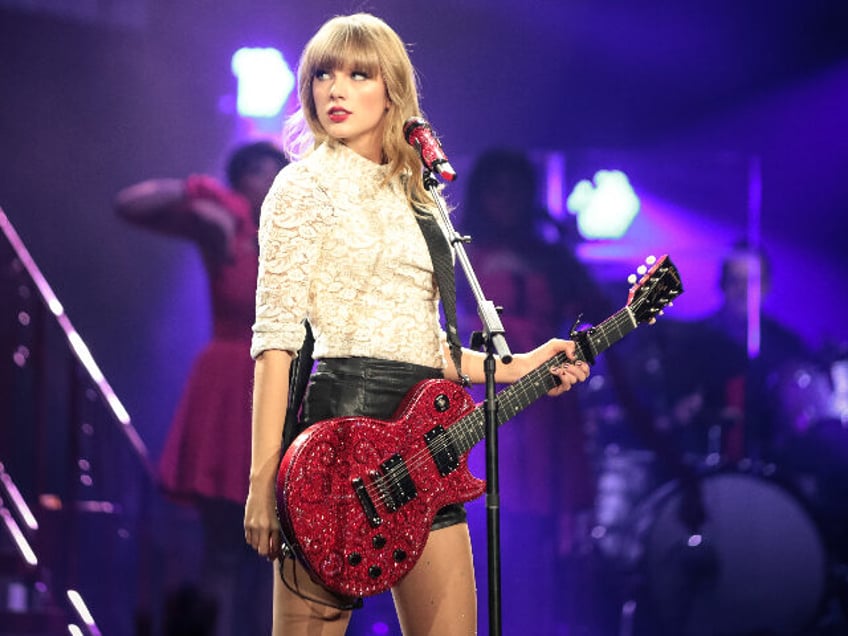 OMAHA, NE - 13 MARCH: (EXCLUSIVE COVERAGE) Seven-time GRAMMY winner Taylor Swift kicked of