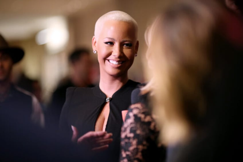 BEVERLY HILLS, CA - DECEMBER 18: Model Amber Rose attends the PEOPLE Magazine Awards at T