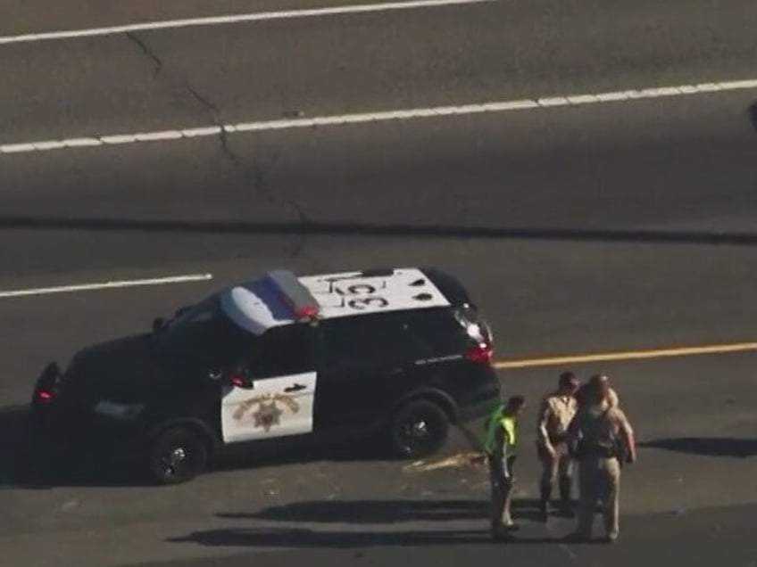 watch naked woman opens fire on oncoming traffic in san francisco