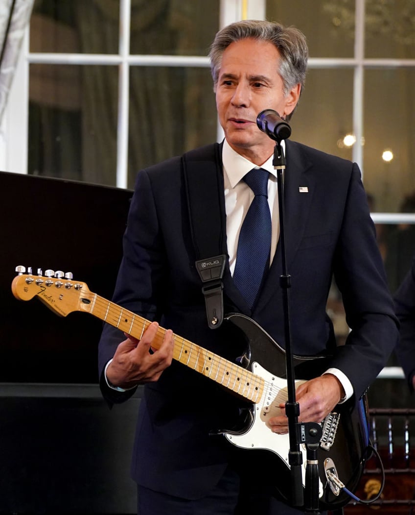 watch sec of state antony blinken sings hoochie coochie man during event launching global music diplomacy initiative