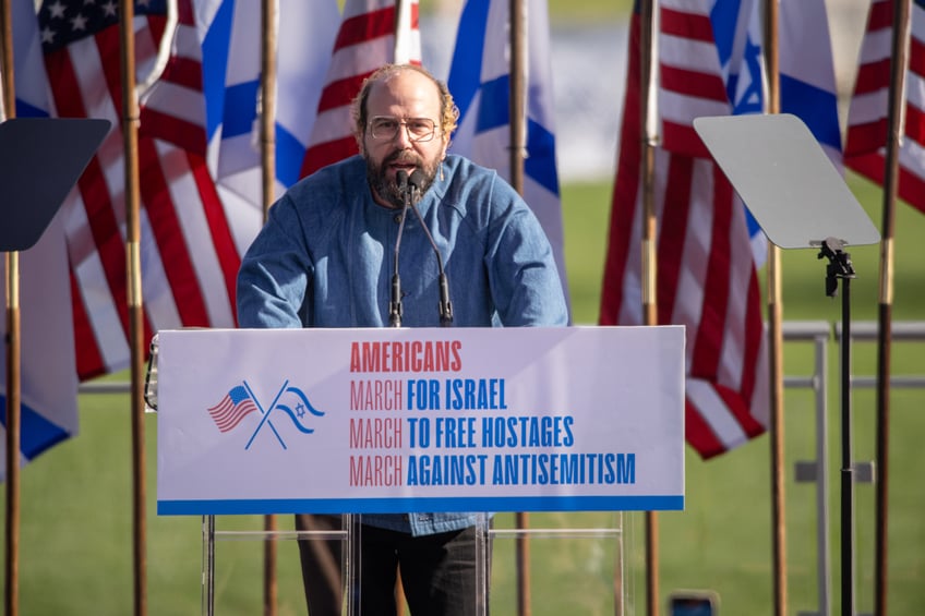 watch stranger things star brett gelman exposes anti israel propaganda seeped in hollywood social justice groups universities