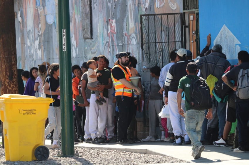 Released Migrants are Processed into Catholic Shelter in Downtown El Paso  (Randy Clark/Breitbart Texas)