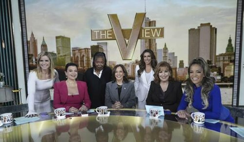 watch the view hosts forced to read four legal notes on friday for lying and it was glorious