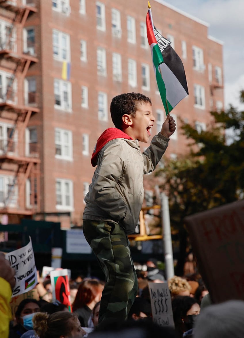 watch thousands of anti israel protesters clash with cops on streets of nyc