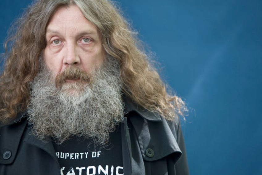 watchmen creator alan moore sends hollywood royalty checks to black lives matter