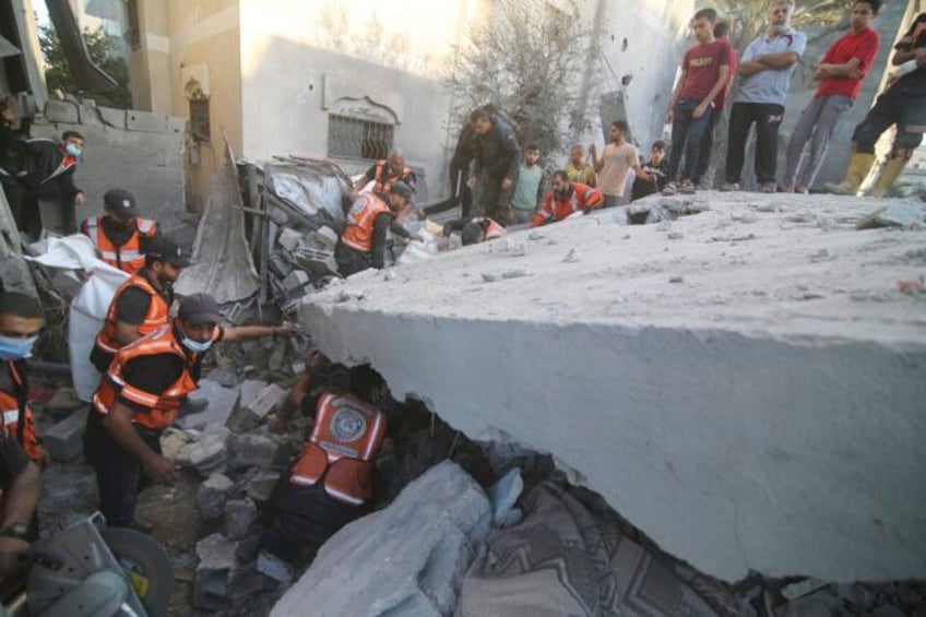 water runs out at un shelters in gaza medics fear for patients as israeli ground offensive looms