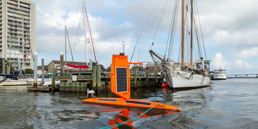 weather researchers unleash fleet of drones that sail directly into eye of hurricane