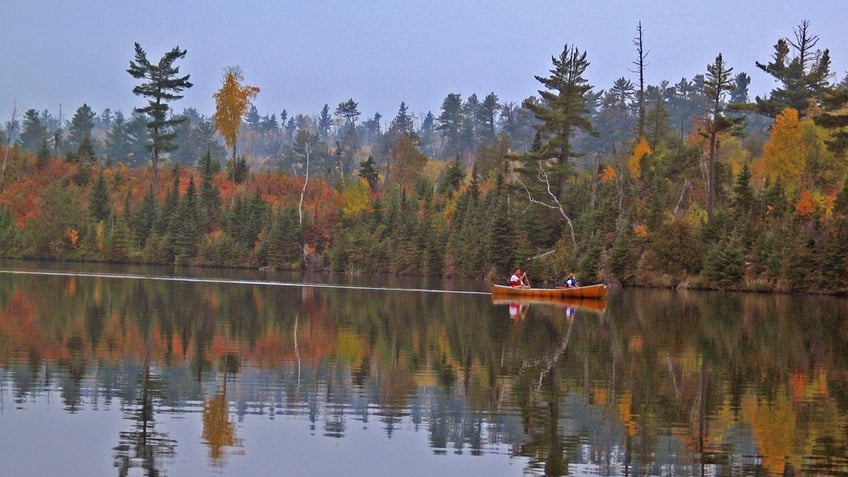 weather thwarts search for missing fishermen in minnesotas boundary waters canoe area