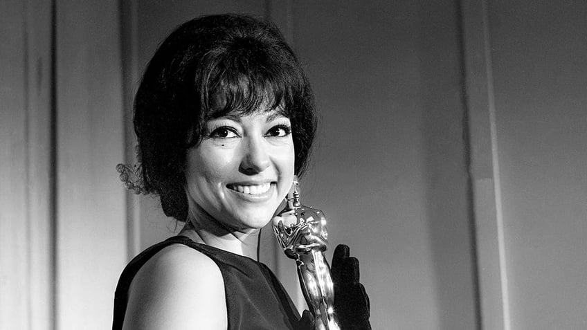 west side story actress rita moreno 91 dealt with loneliness by asking a stranger to lunch