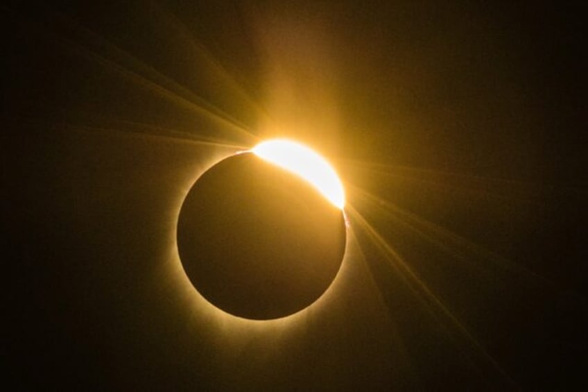 A total solar eclipse will be seen across the United States in April 2024 -- this was a vi