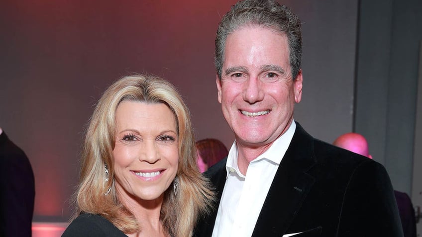 wheel of fortune co host vanna white reveals why she hasnt married boyfriend of 12 years