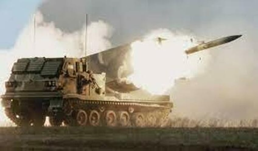 white house acts surprised at ukraine weapons pause