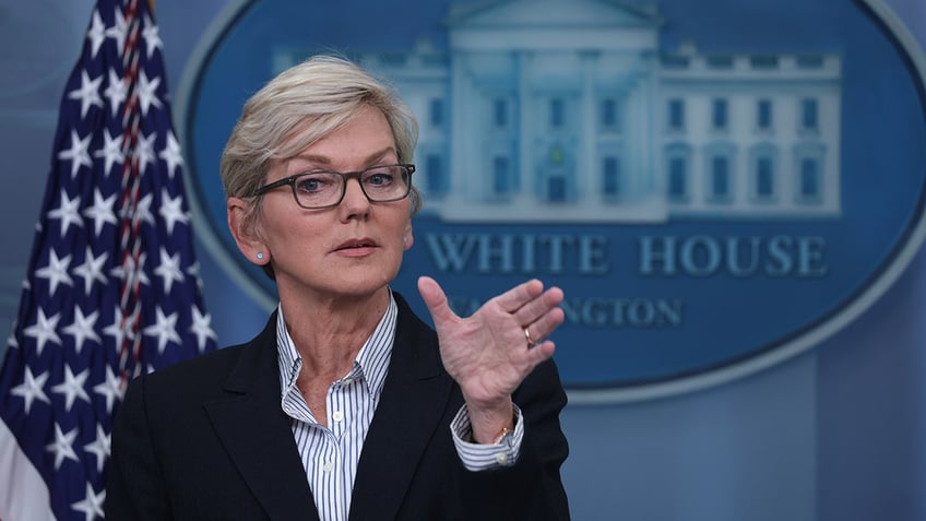 white house prohibiting official travel to fossil fuel conferences internal memo shows