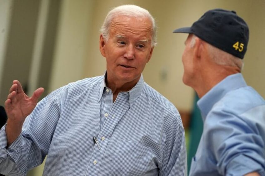 white house race overshadows biden visit to florida hurricane zone