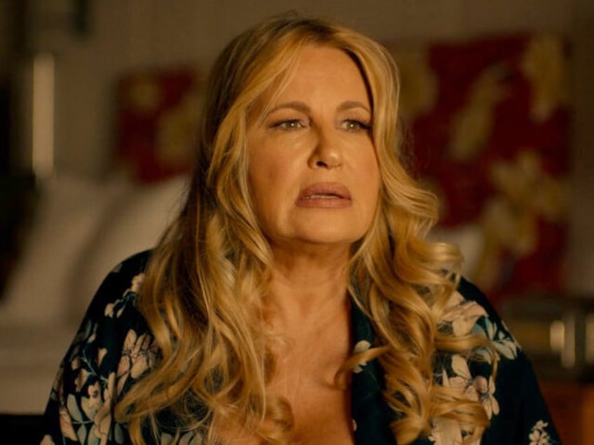 JenniferCoolidge-2