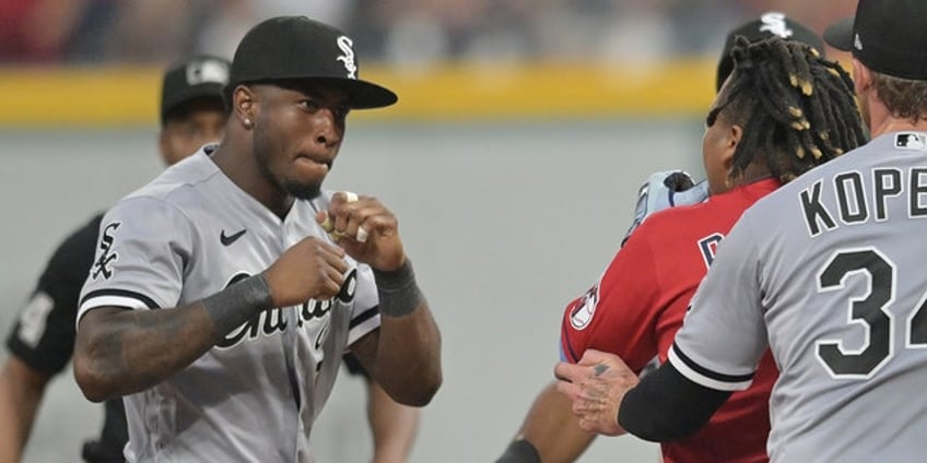 white soxs tim anderson guardians jose ramirez ejected after throwing punches in wild brawl