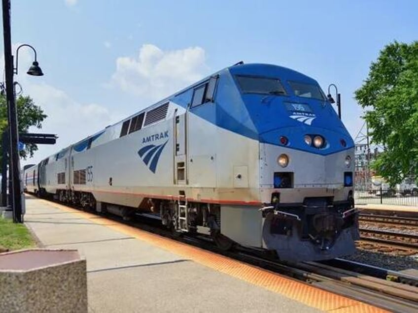 why elon musk is right the case against subsidizing amtrak