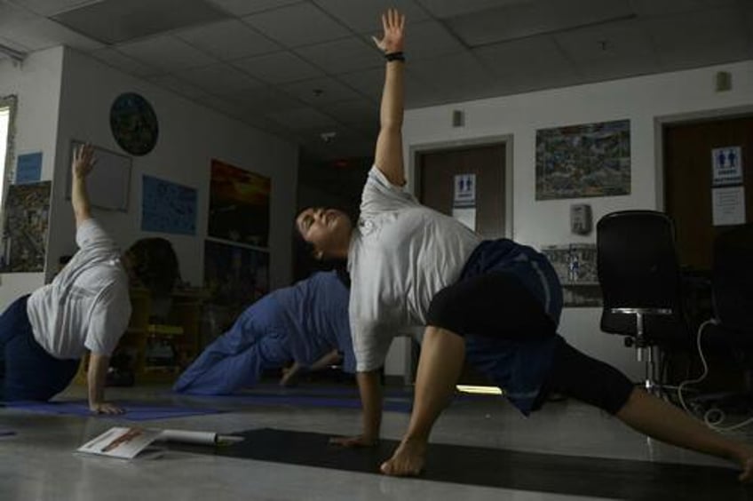 why more americans are turning to holistic health care